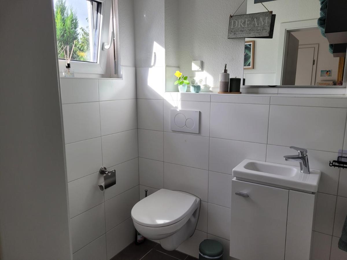 Lin'S Place - Private Room With Bath Near Fair ハノーファー エクステリア 写真